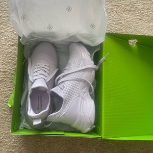 Call it Spring Knit Tennis Shoes NEW